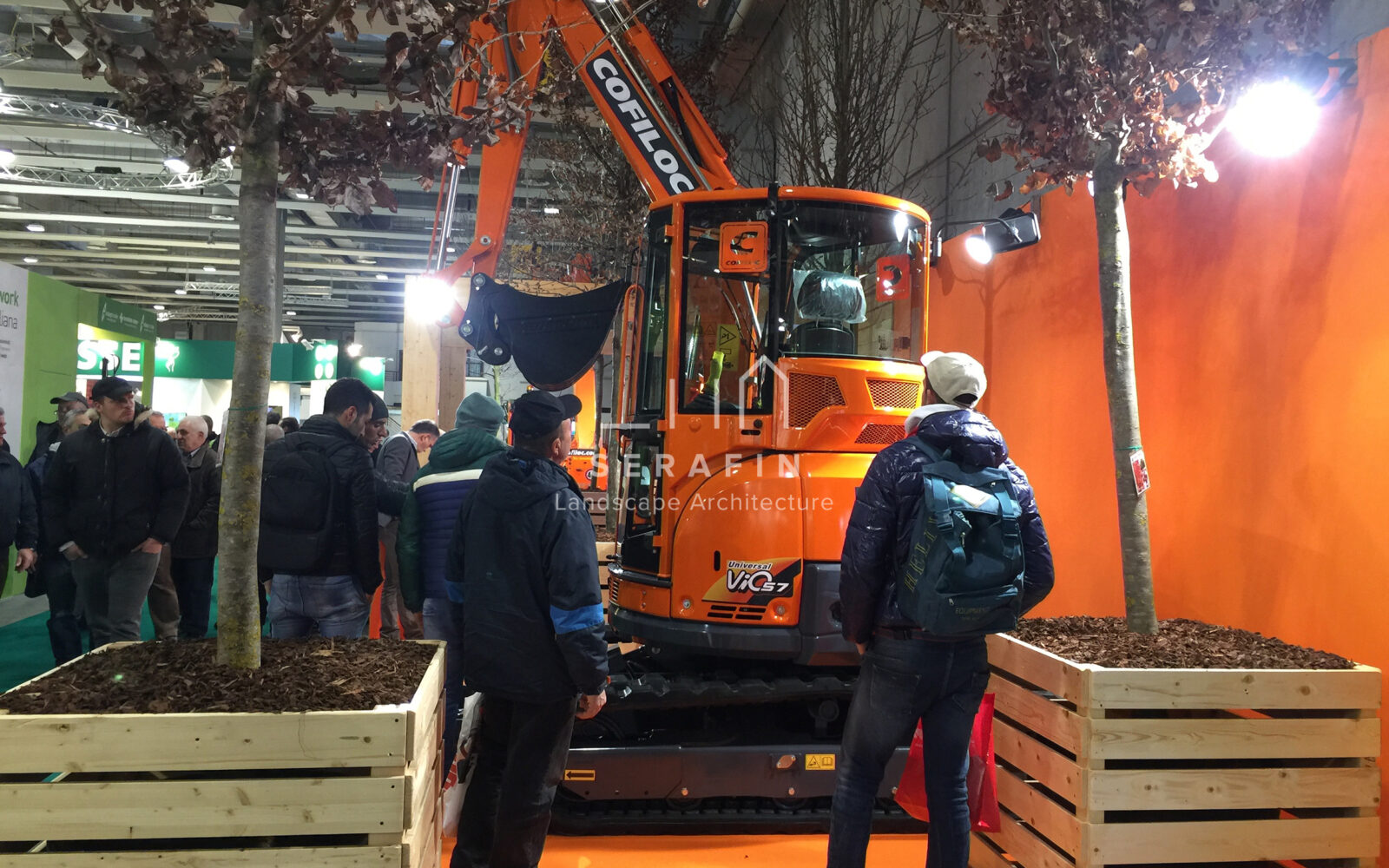 stand setting up Cofiloc Spa agricultural exhibition Verona 2016 - 6