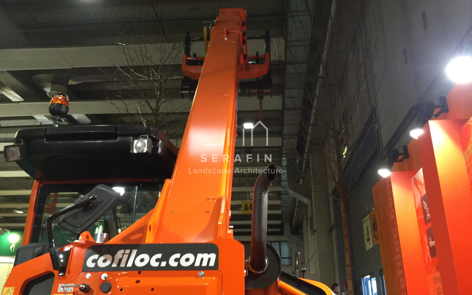 stand setting up Cofiloc Spa agricultural exhibition Verona 2016 - 8