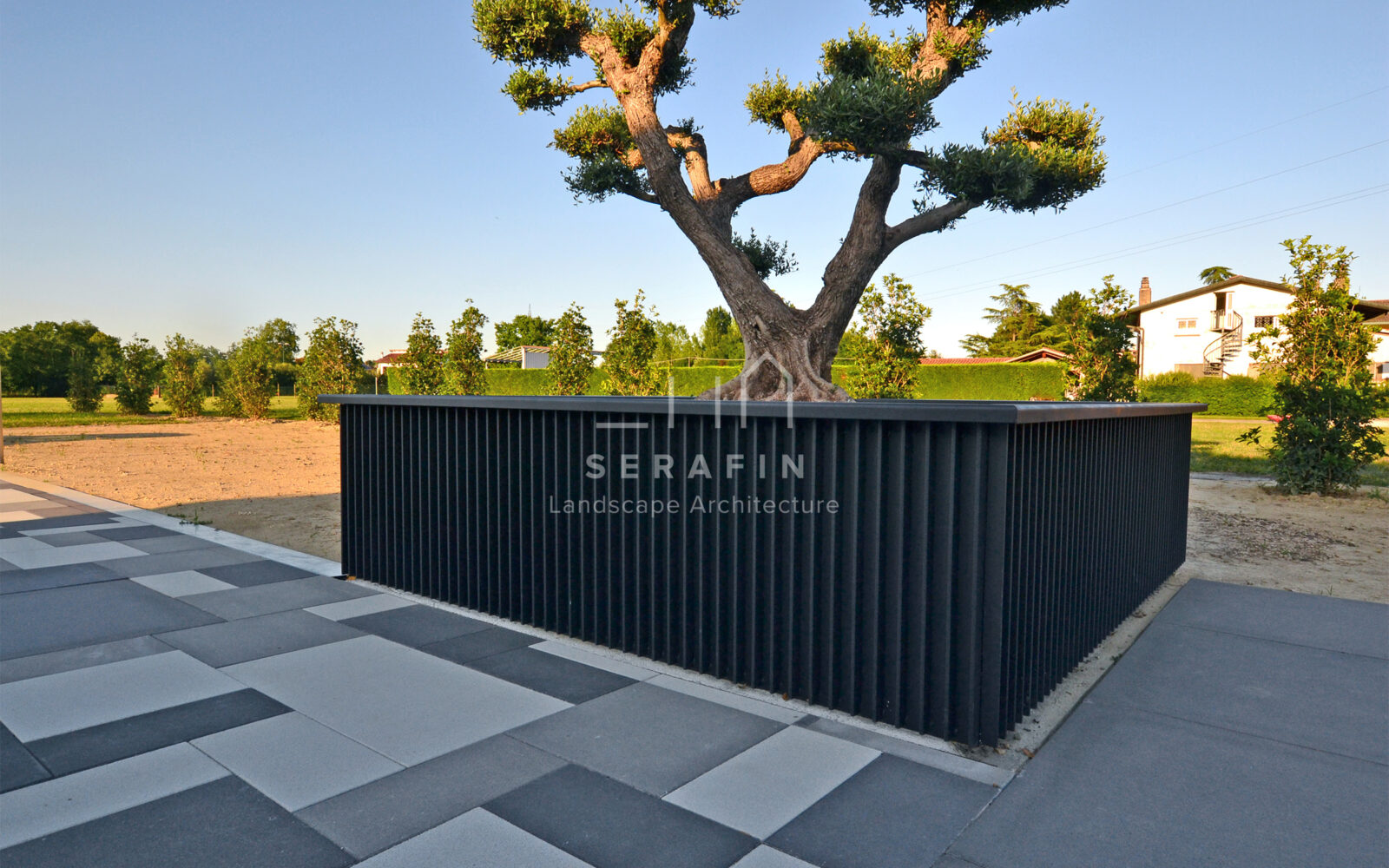 project of a modern garden with swimming pool in the metropolitan city of Venice - 14