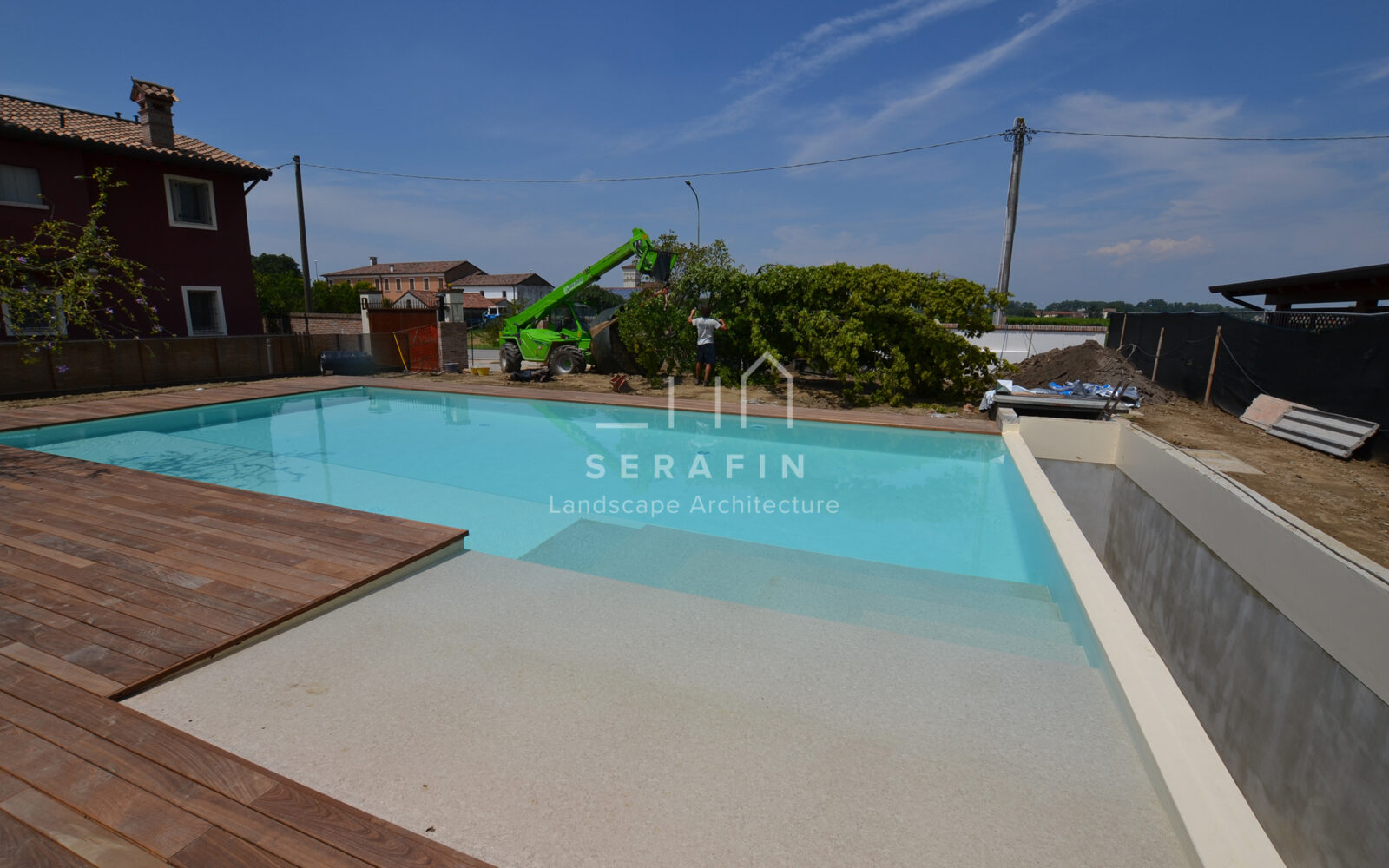progetto di un giardino di lusso con piscina a Verona - 2