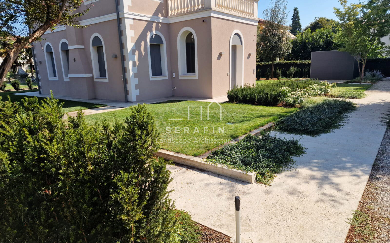 design and creation of a luxury garden in Mogliano Veneto