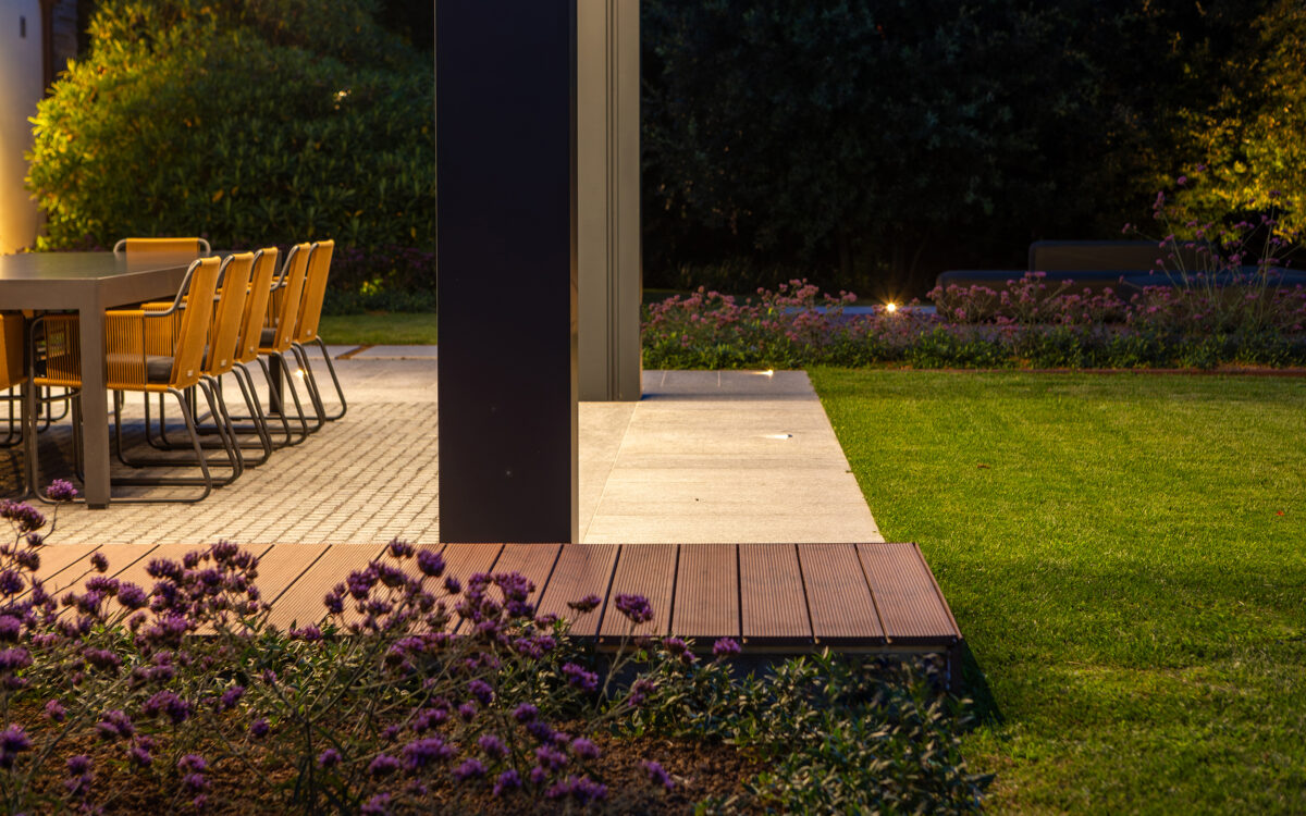immagine del progetto di un giardino privato di lusso con pergotenda bioclimatica a Treviso - preview